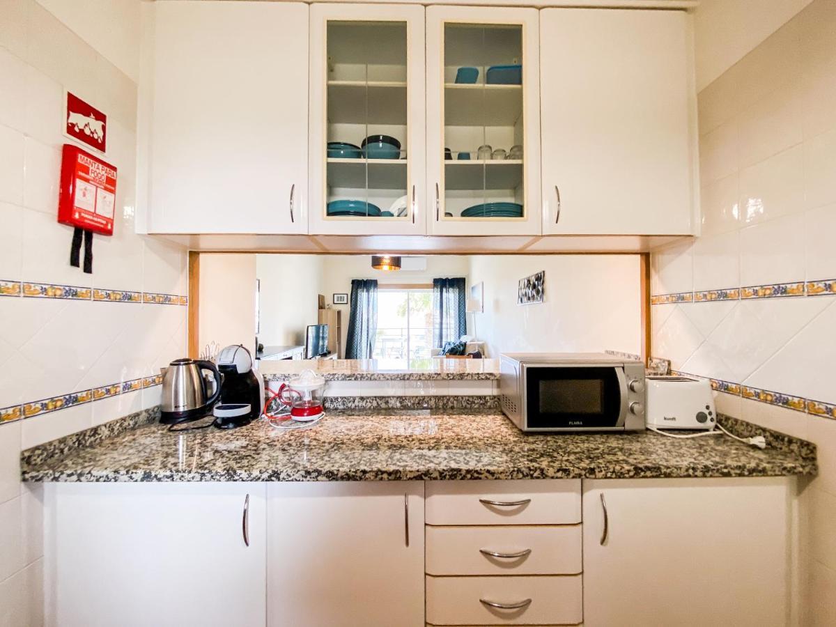 Sea View Apartment By Beach & Marina #1869 Lagos Esterno foto