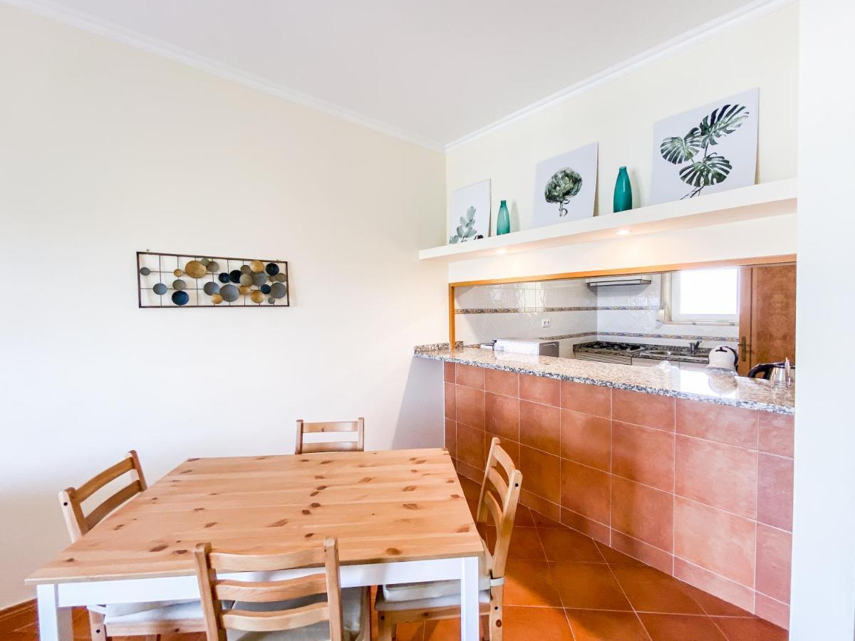 Sea View Apartment By Beach & Marina #1869 Lagos Esterno foto